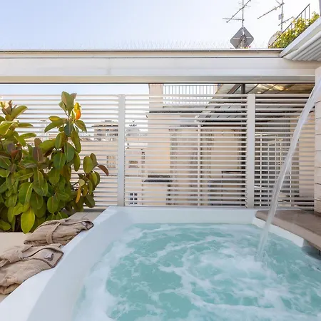 Amazing 3 Levels Penthouse Piazza Venezia Daire *