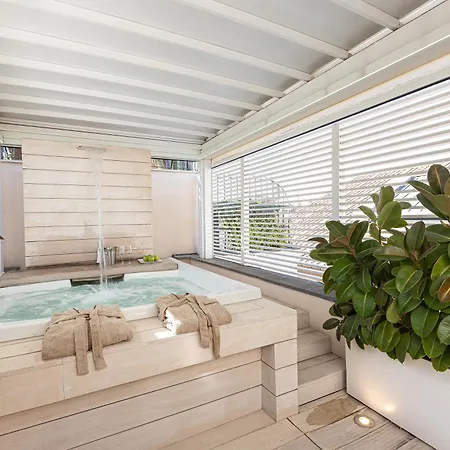 Amazing 3 Levels Penthouse Piazza Venezia Daire