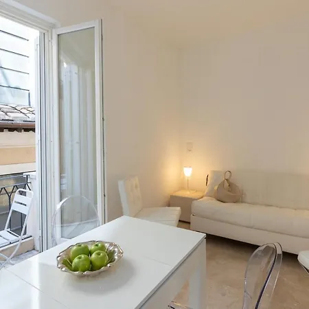Apartamento Amazing 3 Levels Penthouse Piazza Venezia