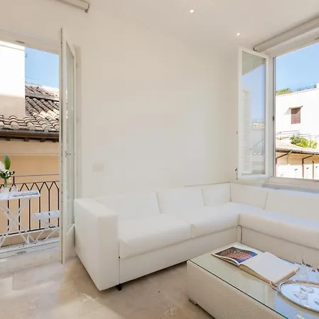 Amazing 3 Levels Penthouse Piazza Venezia * Roma