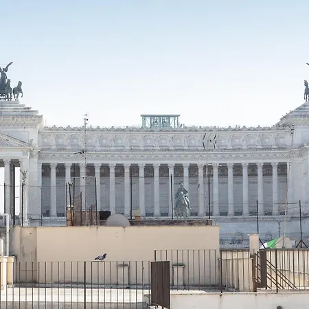 Apartamento Amazing 3 Levels Penthouse Piazza Venezia *