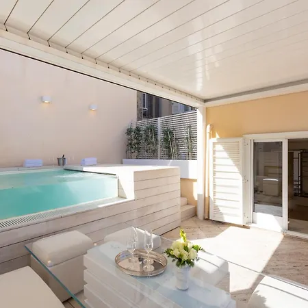 Amazing 3 Levels Penthouse Piazza Venezia * 로마