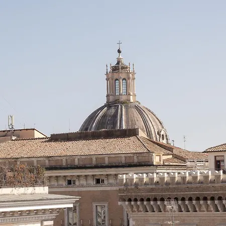 Amazing 3 Levels Penthouse Piazza Venezia *