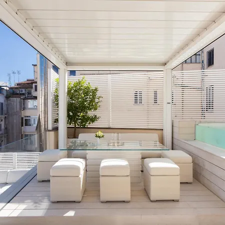 Apartment Amazing 3 Levels Penthouse Piazza Venezia Rome